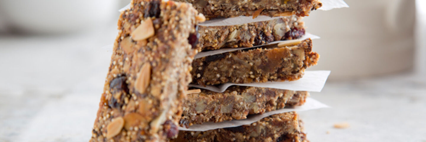Chia  Oat Quinoa Bars Recipe