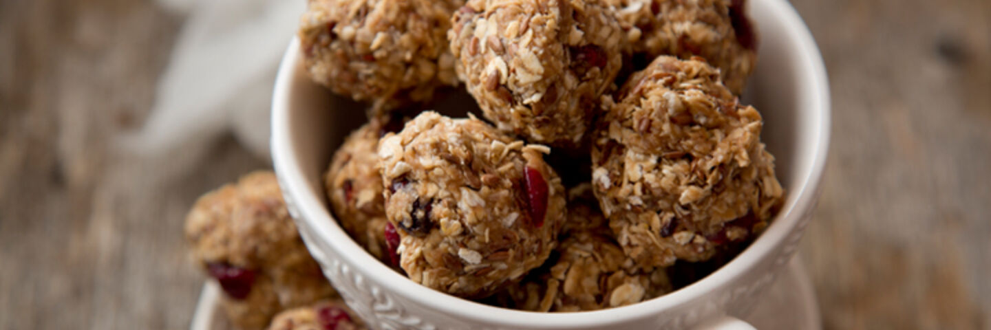 Chocolate cranberry energy bites recipe