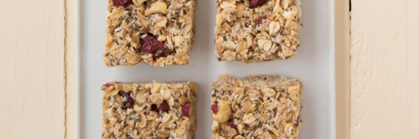 Cocnut cashew squares recipe2