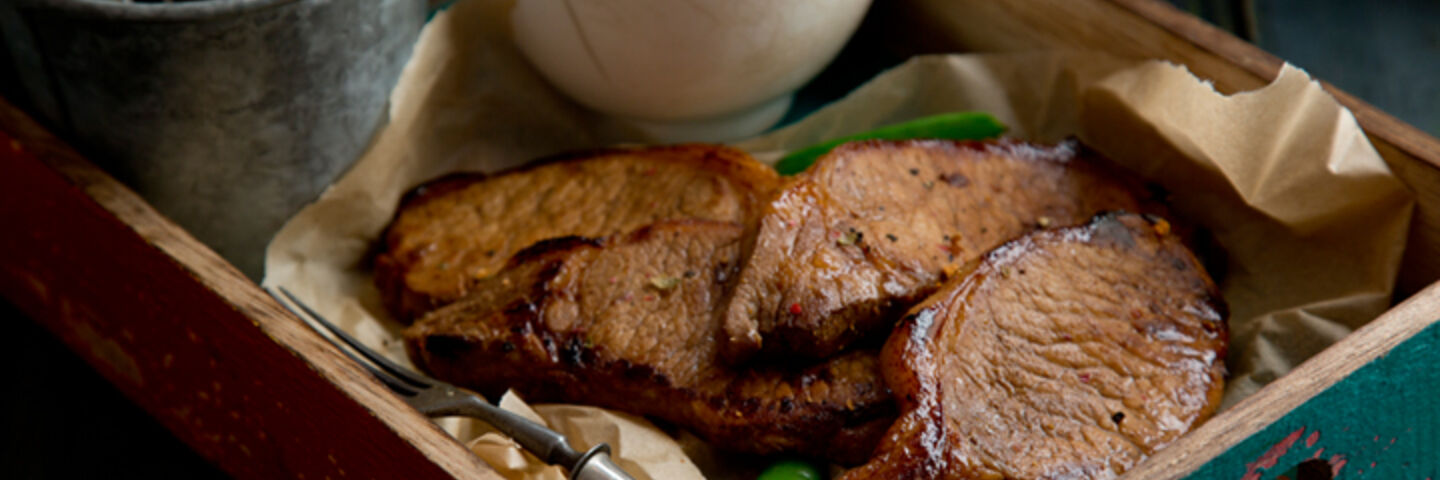 Spicy marinated pork chops recipe