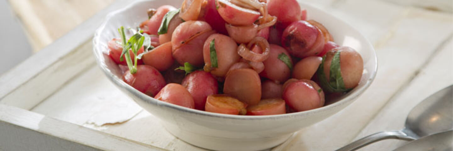 Honey-Glazed Braised Radishes 