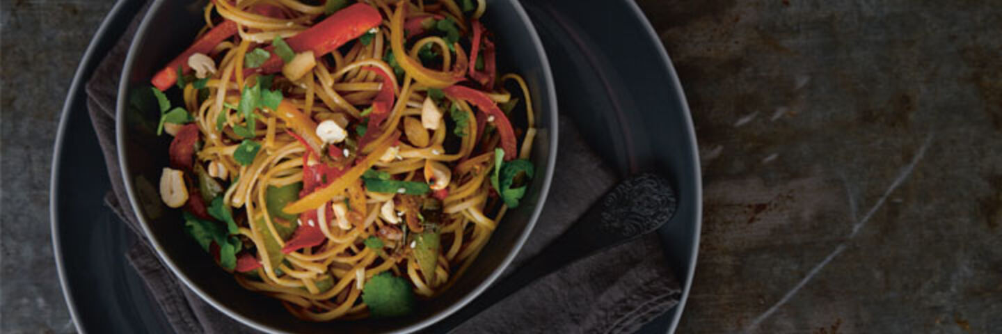 Singapore Crunchy Vegetable and Ginger Noodles