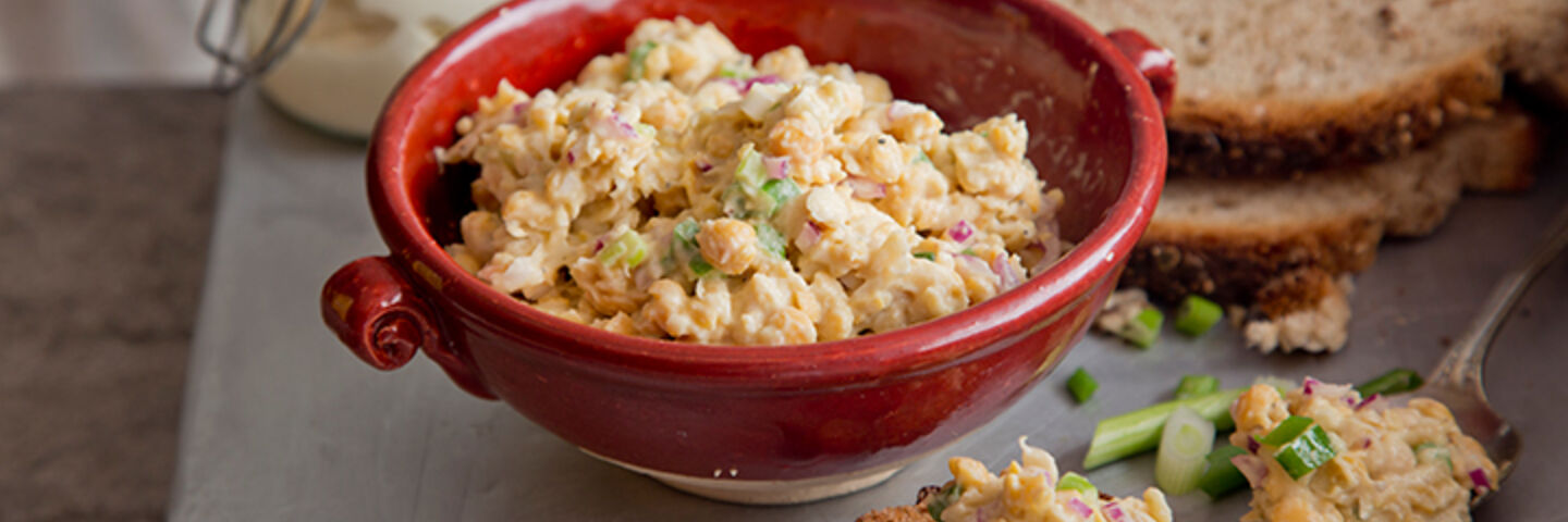 Happy Pear  Vegan egg mayo U52B2119