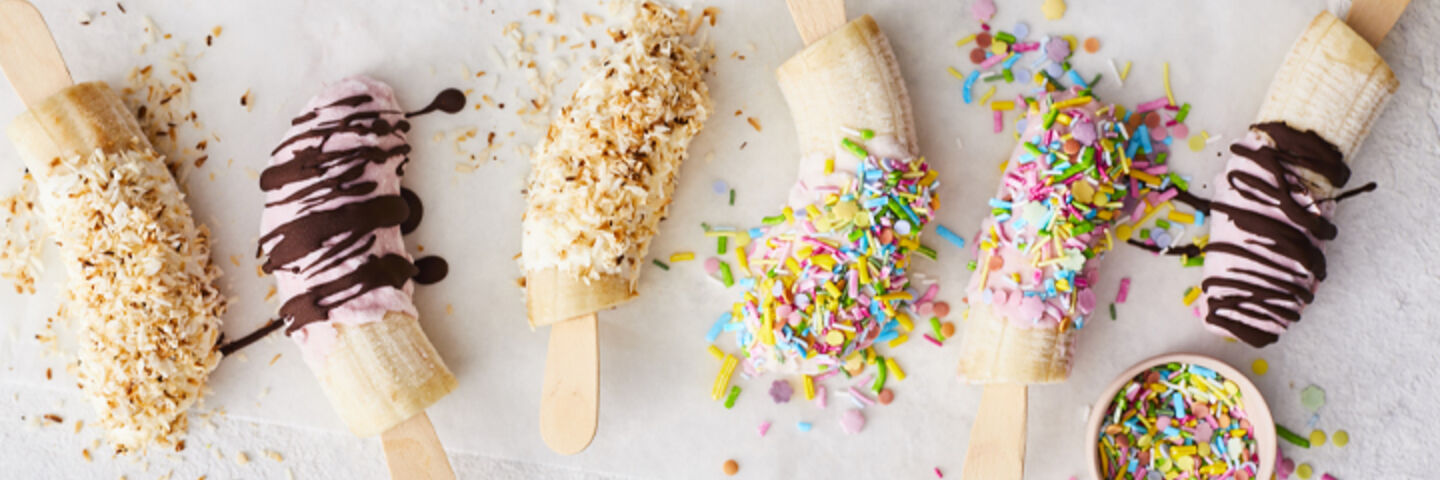 Frozen banana popsicles recipe