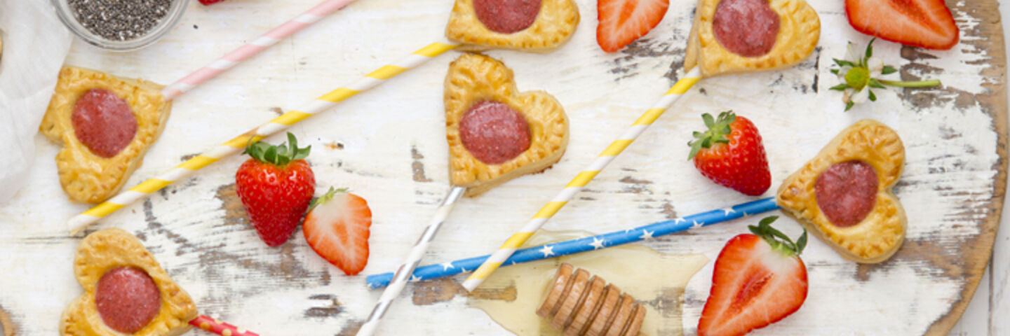 Strawberry pie pops recipe