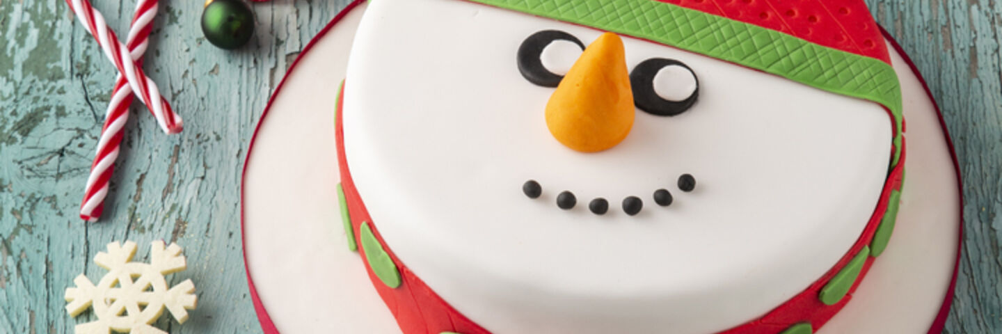 Snowman cake