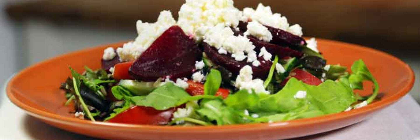 Goats cheese and beetroot salad recipe