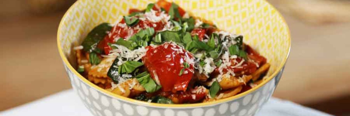 Pasta and roasted tomatoes recipe