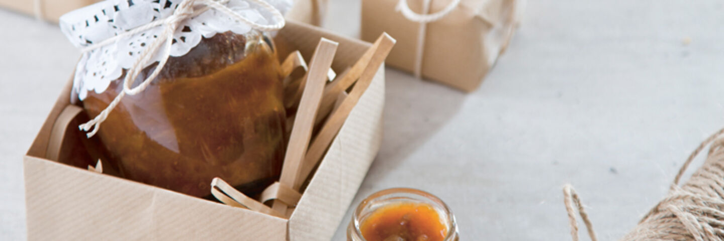 Plum chutney