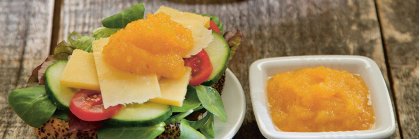 Siobhan apple apricot compote
