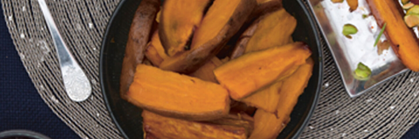 Sweet potato wedges spicy dip
