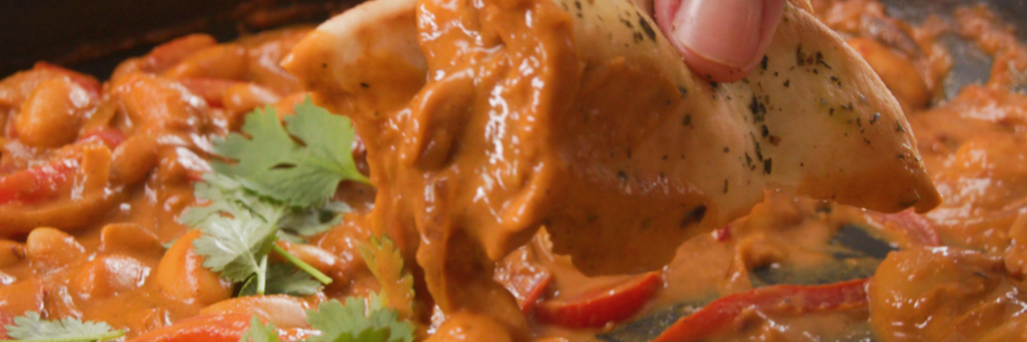 9x16 Creamy Butter Bean Curry.00 00 03 02.Still002