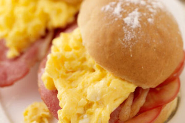 Bacon, Scrambled Egg and Tomato Bap