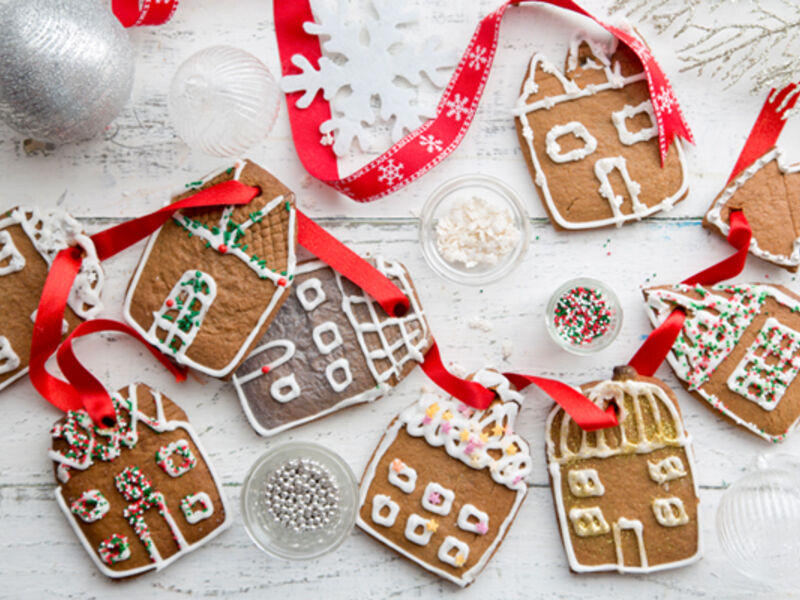 Hanging gingerbread village recipe