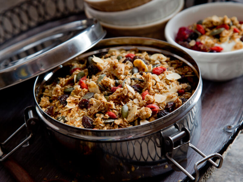 Crunchy vanilla maple granola recipe