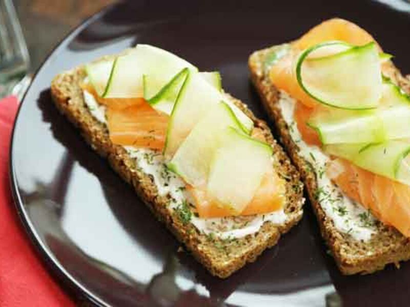 Open salmon sandwich recipe