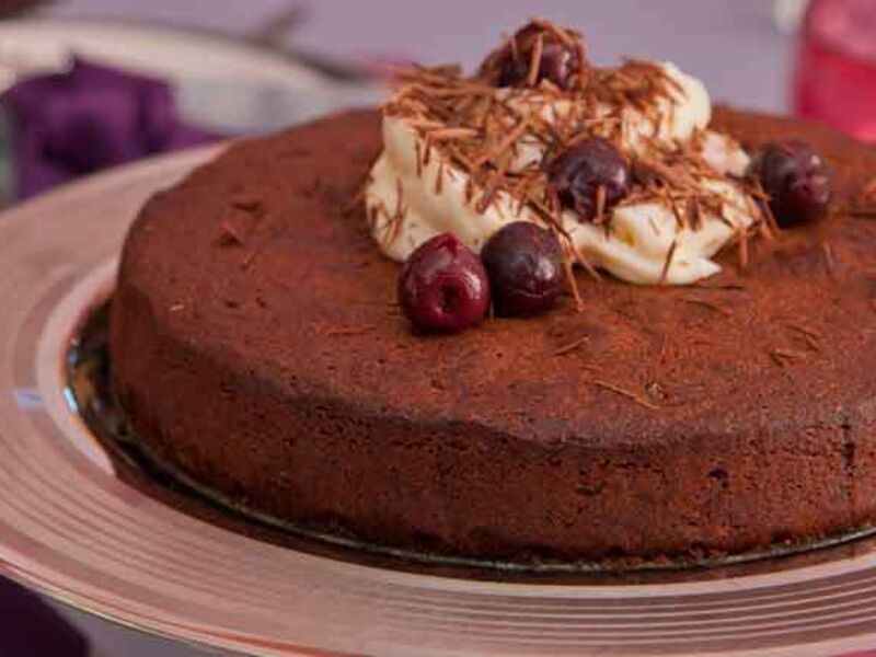 Flourless chocolate cake