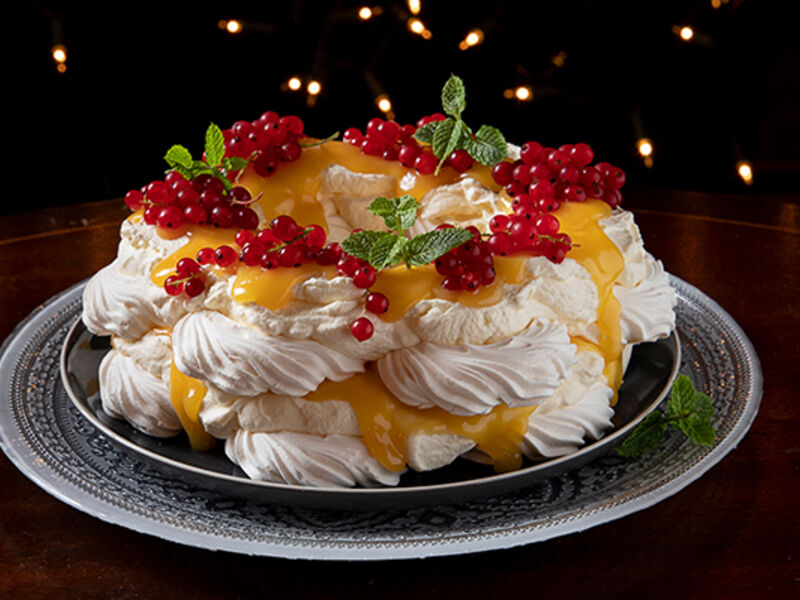Meringue wreath