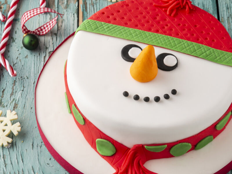 Snowman cake