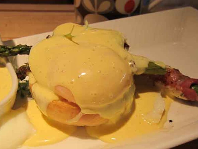 Eggs benedict recipe