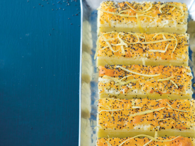 Spiced bakes poppy seed lemon tray bake