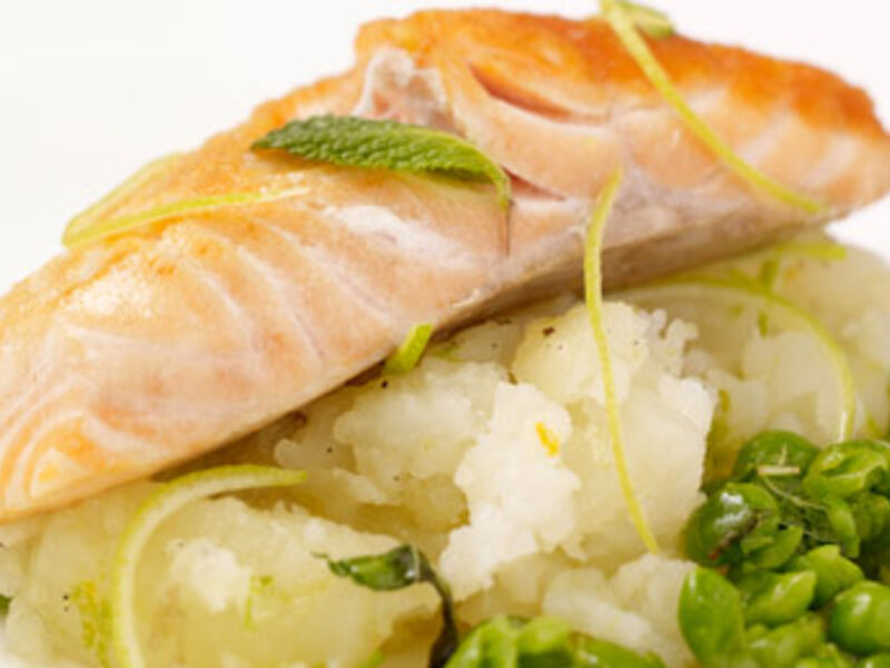 Pan-Fried Salmon with minted Garden Peas and crushed Potatoes